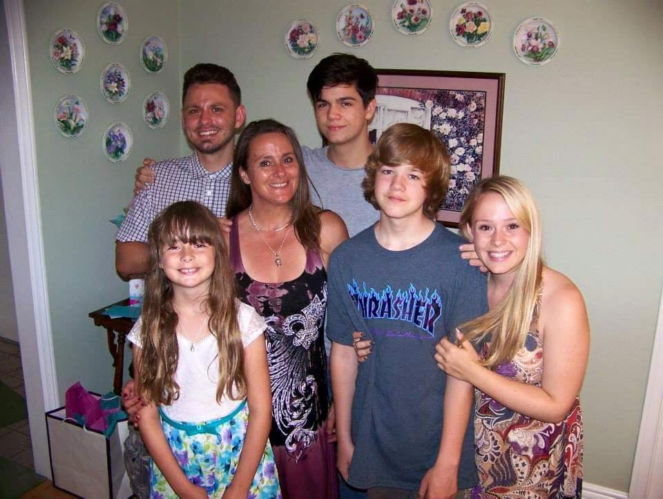 Teryn with her siblings and momma on her 21st birthday.