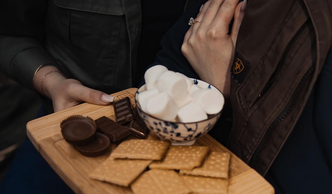 The Wedding Website of Mariah Catherine Dormanen and Franklin Rinne Lesar