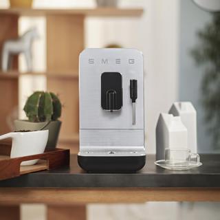 Aesthetic Fully-Automatic Coffee Machine with Steam Wand