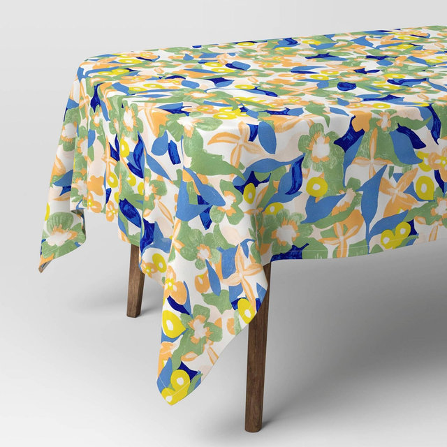 104"x60" Floral Tablecloth - Room Essentials™
