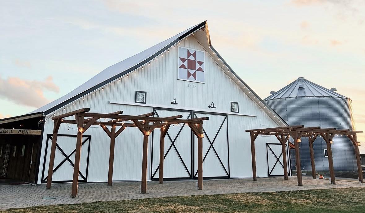 The Wedding Website of Hallie Rogers and Trevor Chambers