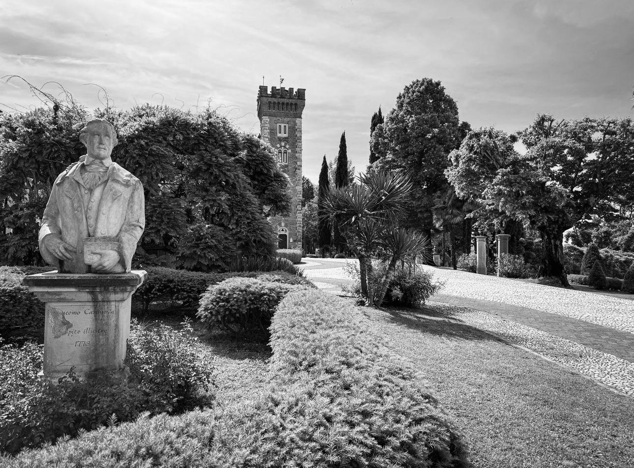 The Wedding Website of Dragan Matic and Caitlyn Vermiglio