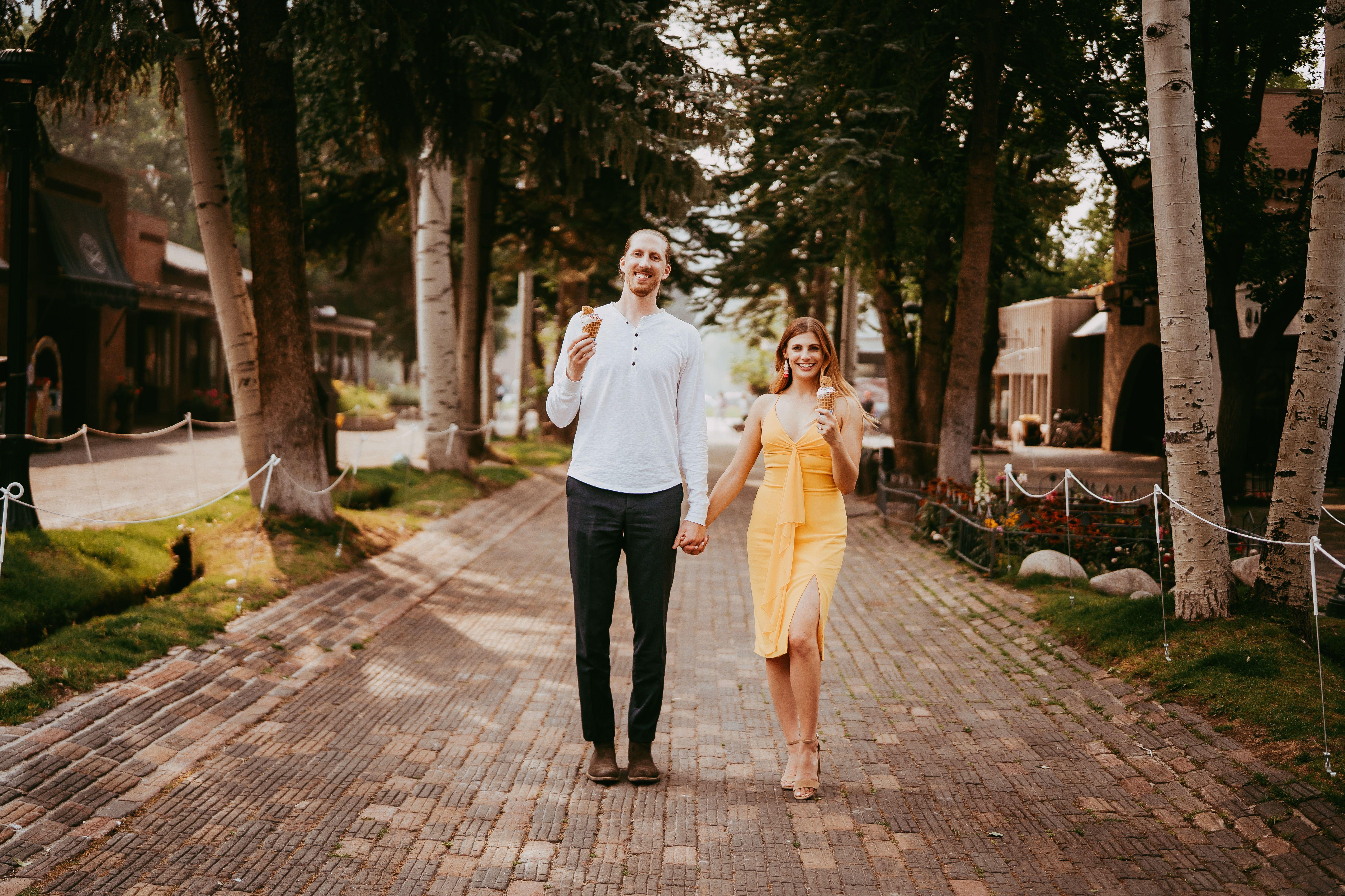 The Wedding Website of Robyn Freedman and Lukas Winegarner