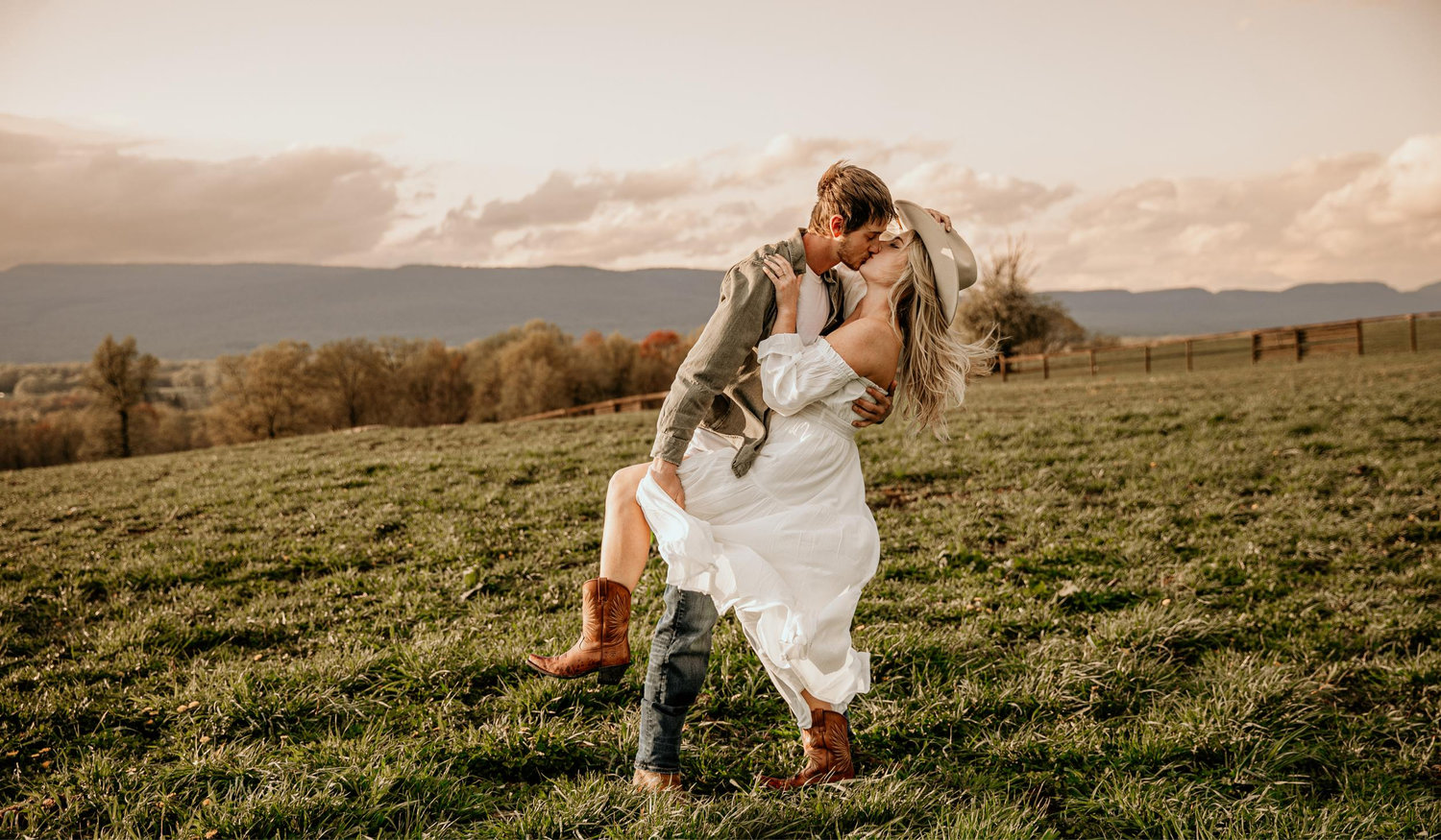 The Wedding Website of Ashley Burns and Zachary Hufcut