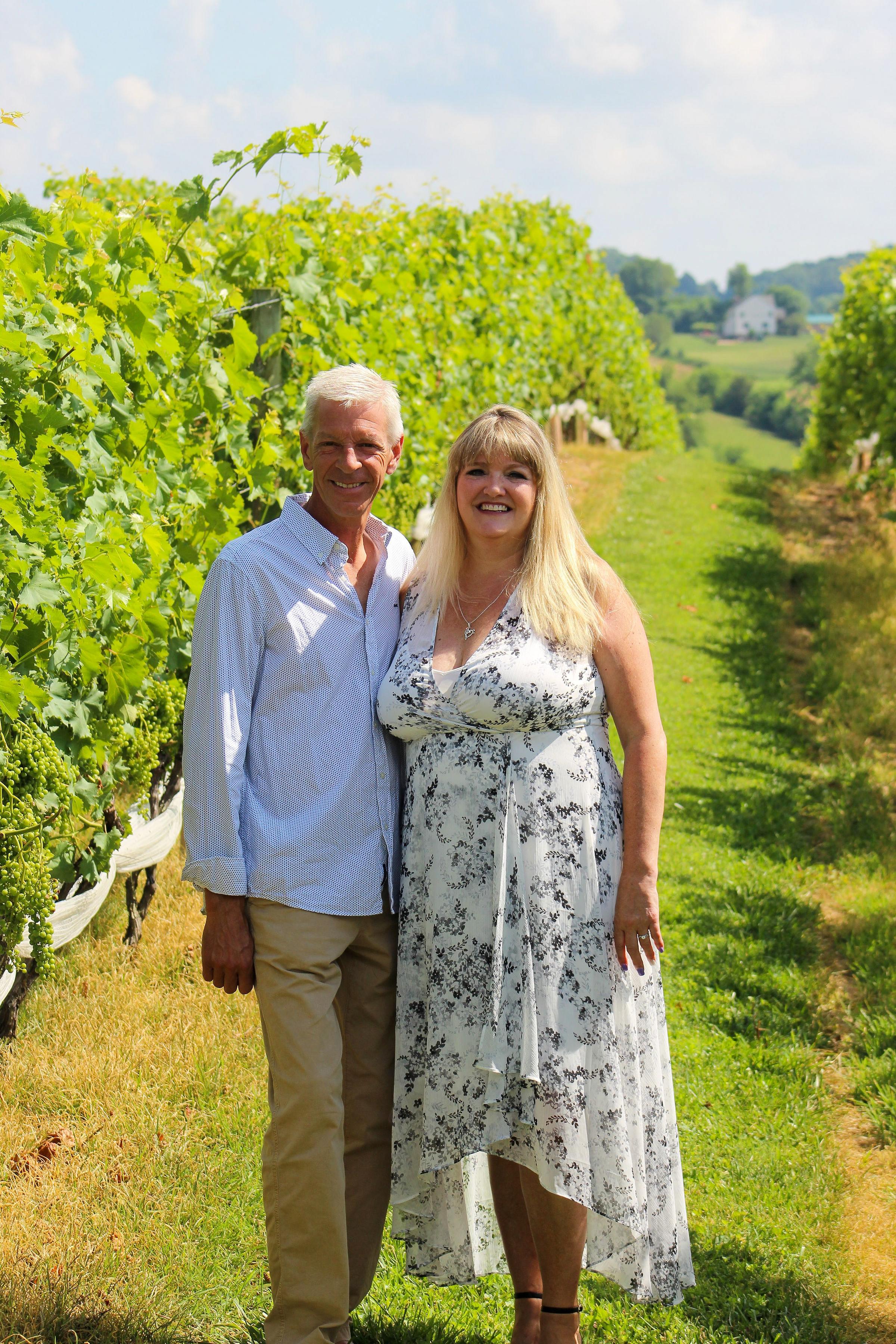 The Wedding Website of Laura Adams - Garn and Louis L. Grabowski