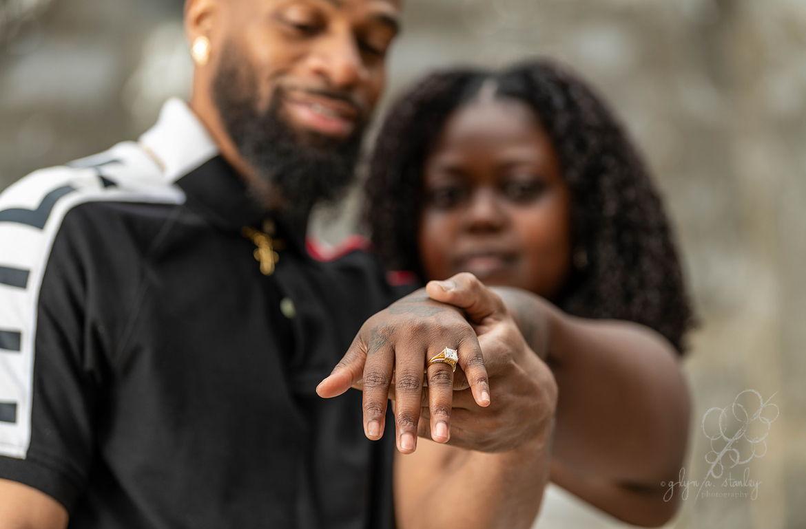 The Wedding Website of Isaana Strong and Antonio Crosby