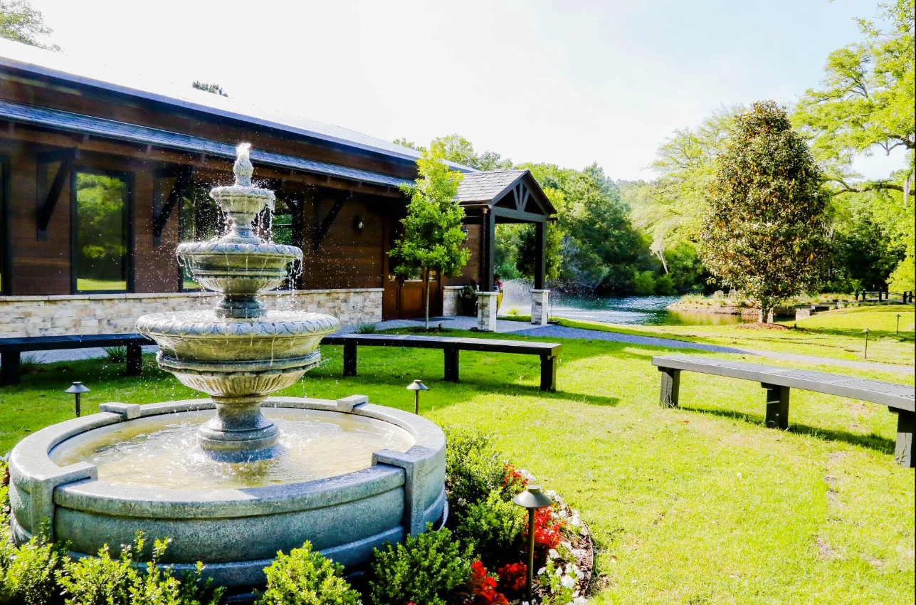 The Wedding Website of Van Phan and Justin Yang