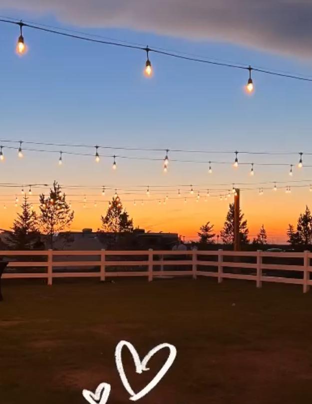 The Wedding Website of Emma Beck and Taylor Torrie
