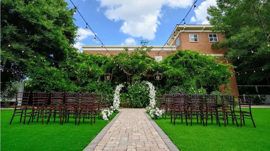 The Wedding Website of Miriam Colón and Manuel Colón