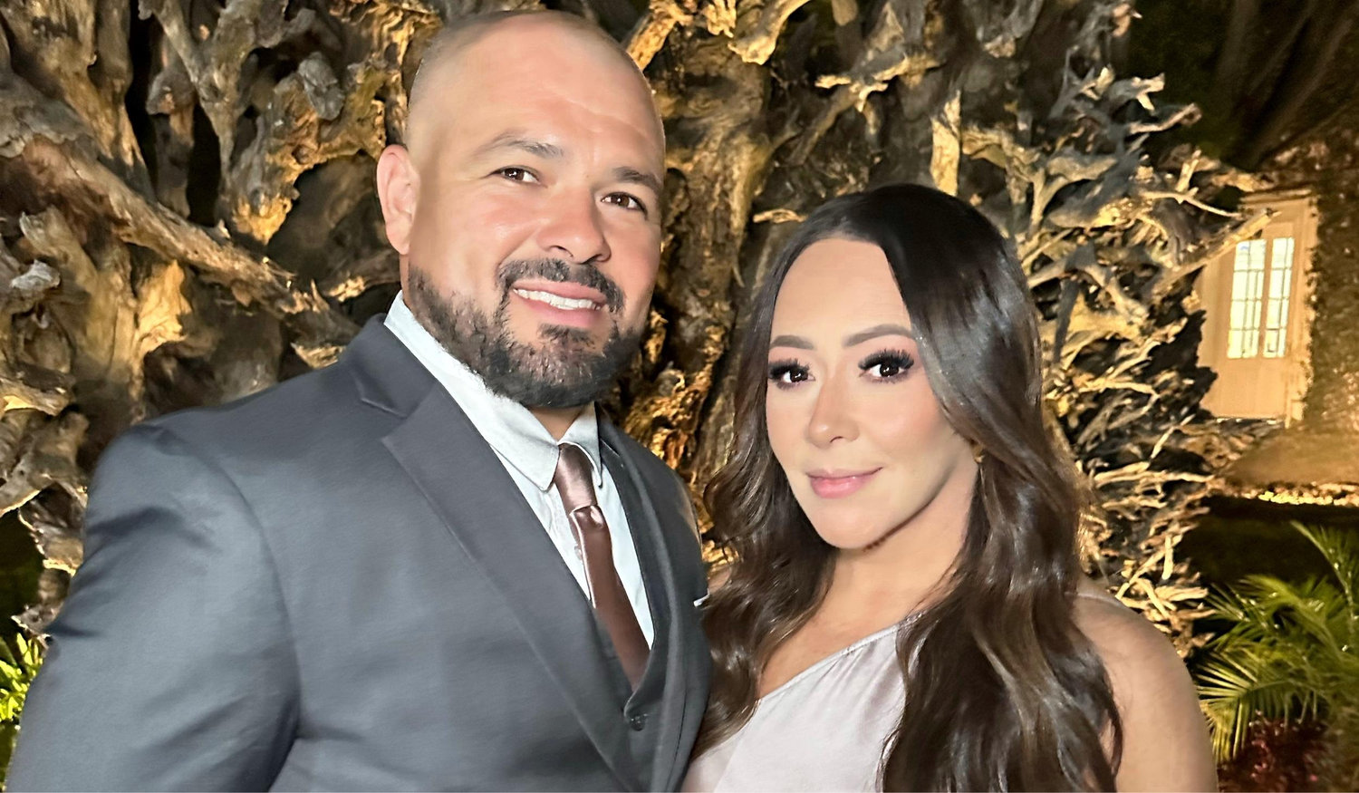 The Wedding Website of Julia Cisneros and Adrián Flores