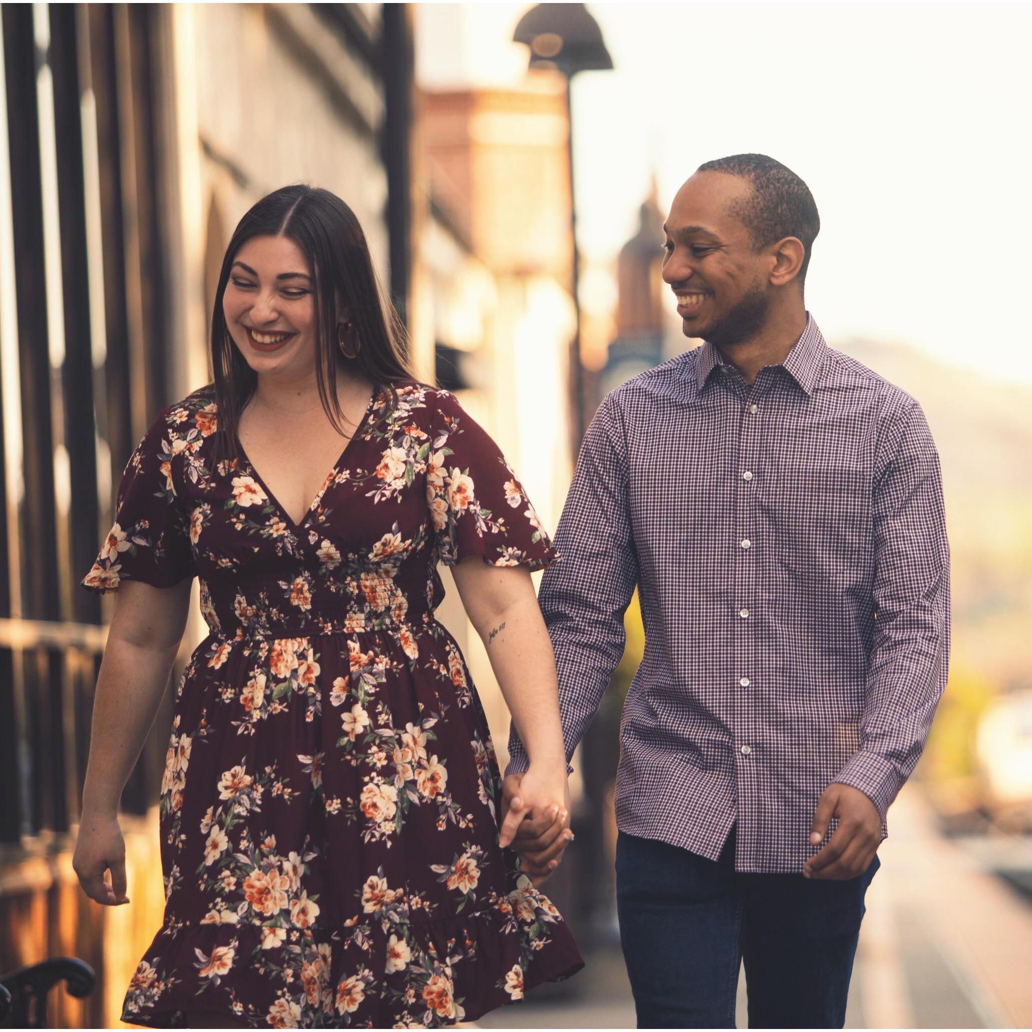 ENGAGEMENT PHOTOS - ROBBIE SNYDER PHOTOGRAPHY