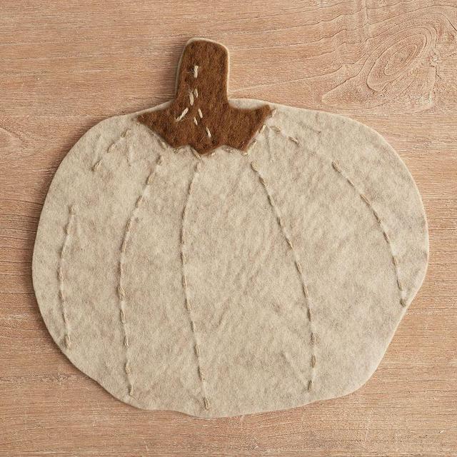 Pumpkin Shaped Felt Placemats, Set of 4