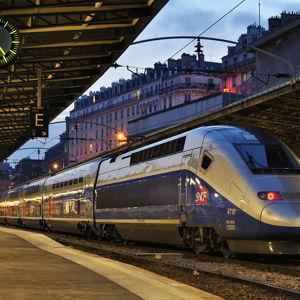 Train from Paris to Dijon