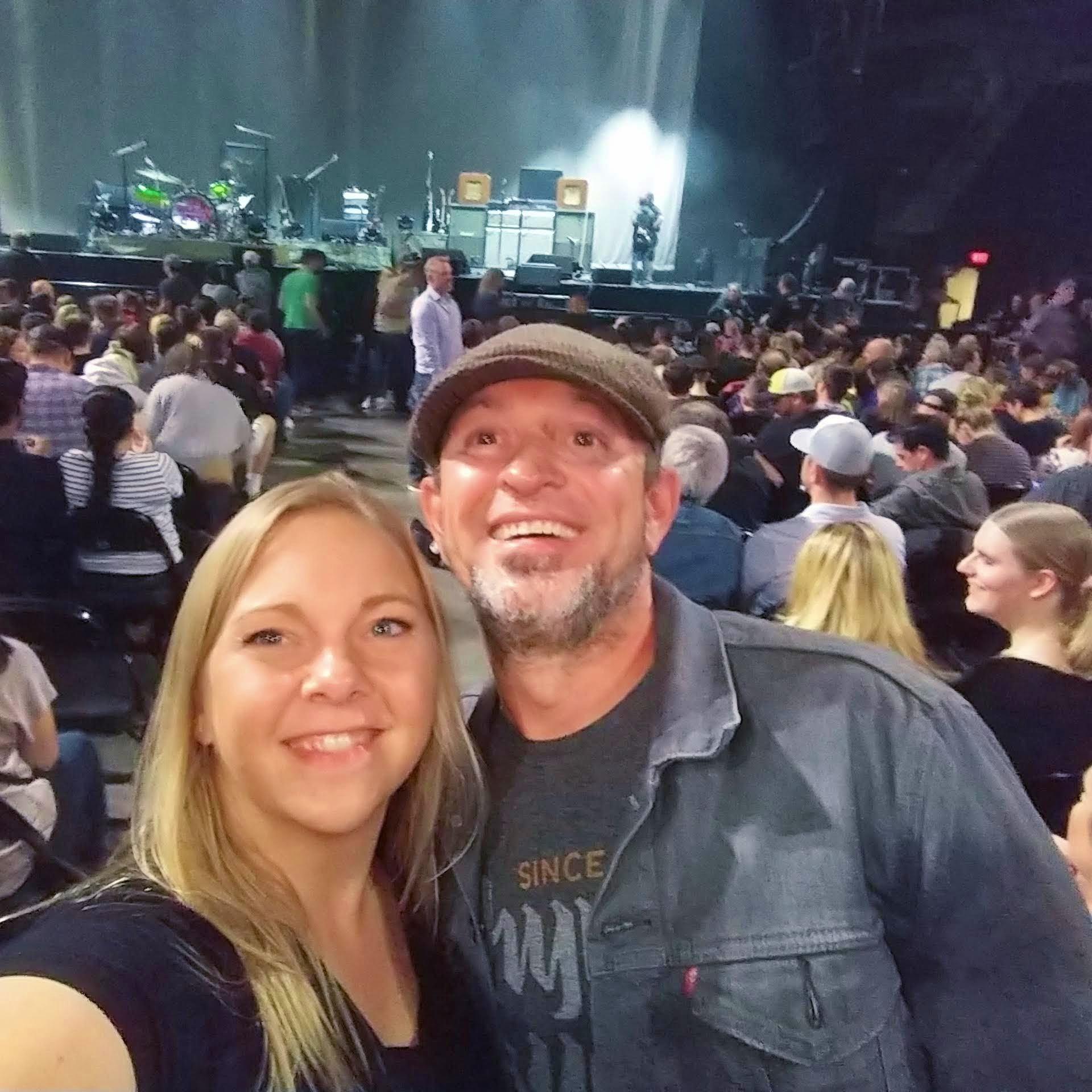 Minneapolis 
Black Keys