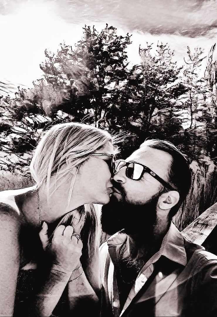 The Wedding Website of Jennifer Collins and Paul Baker