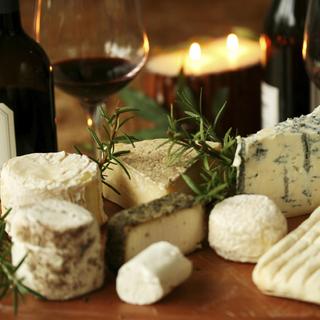 Secret Food Tour for 2 - Paris Montmartre