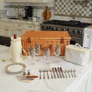 4-Person English Style Willow Picnic Hamper