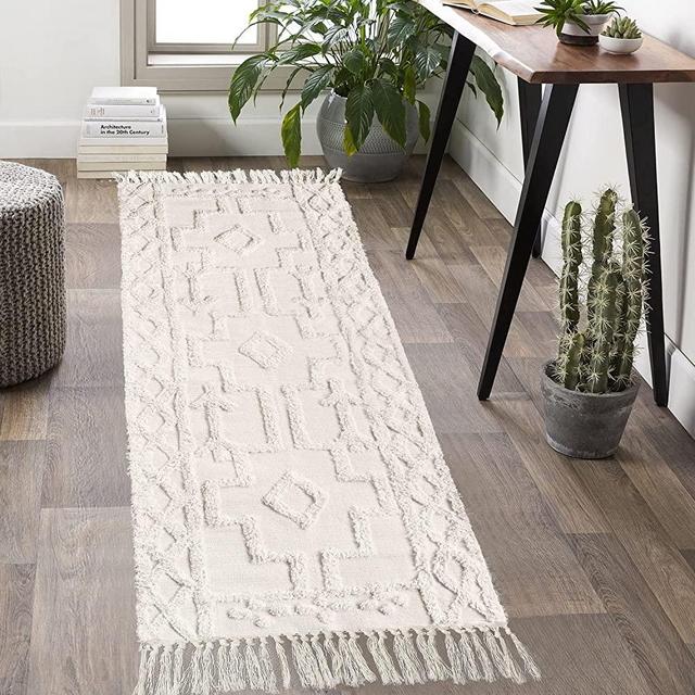Uphome Boho Runner Rug 2' x 6' Tufted Farmhouse Geometric Hallway Rugs with Tassel Cotton Washable Tribal Accent Throw Rugs for Laundry Porch Bedroom Kitchen Living Room