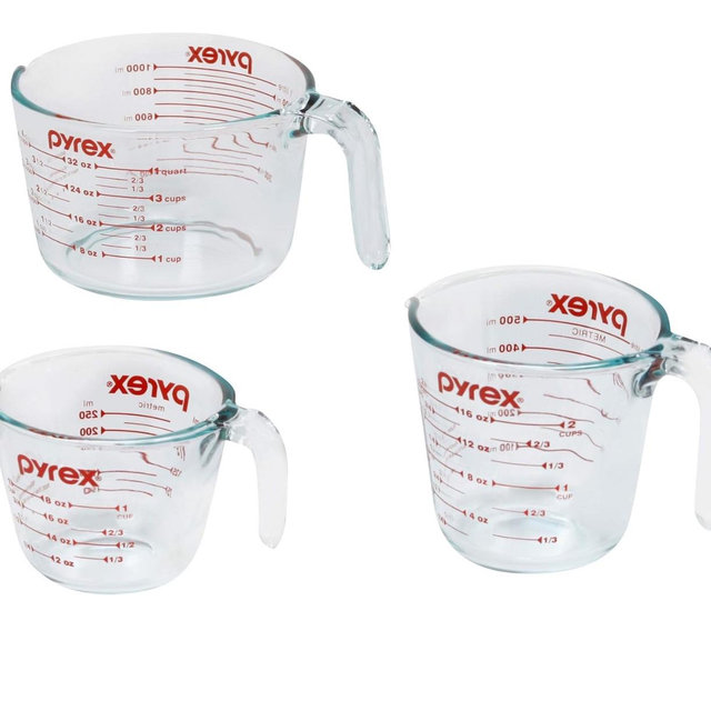 Pyrex 3 Piece Measuring Cup Set, Includes 1, 2, and 4 Tempered Glass Liquid Measuring Cups, Dishwasher, Freezer, Microwave, and Oven Safe, Essential Kitchen Tools