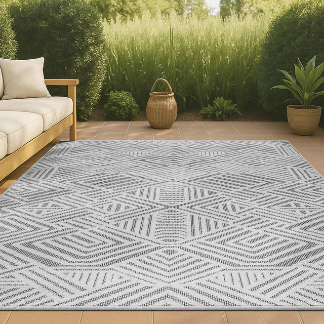 JONATHAN Y Jordan High-Low Pile Art Deco Geometric White/Black 8 ft. x 10 ft. Indoor/Outdoor Area Rug, Non-Shedding, Easy-Clean