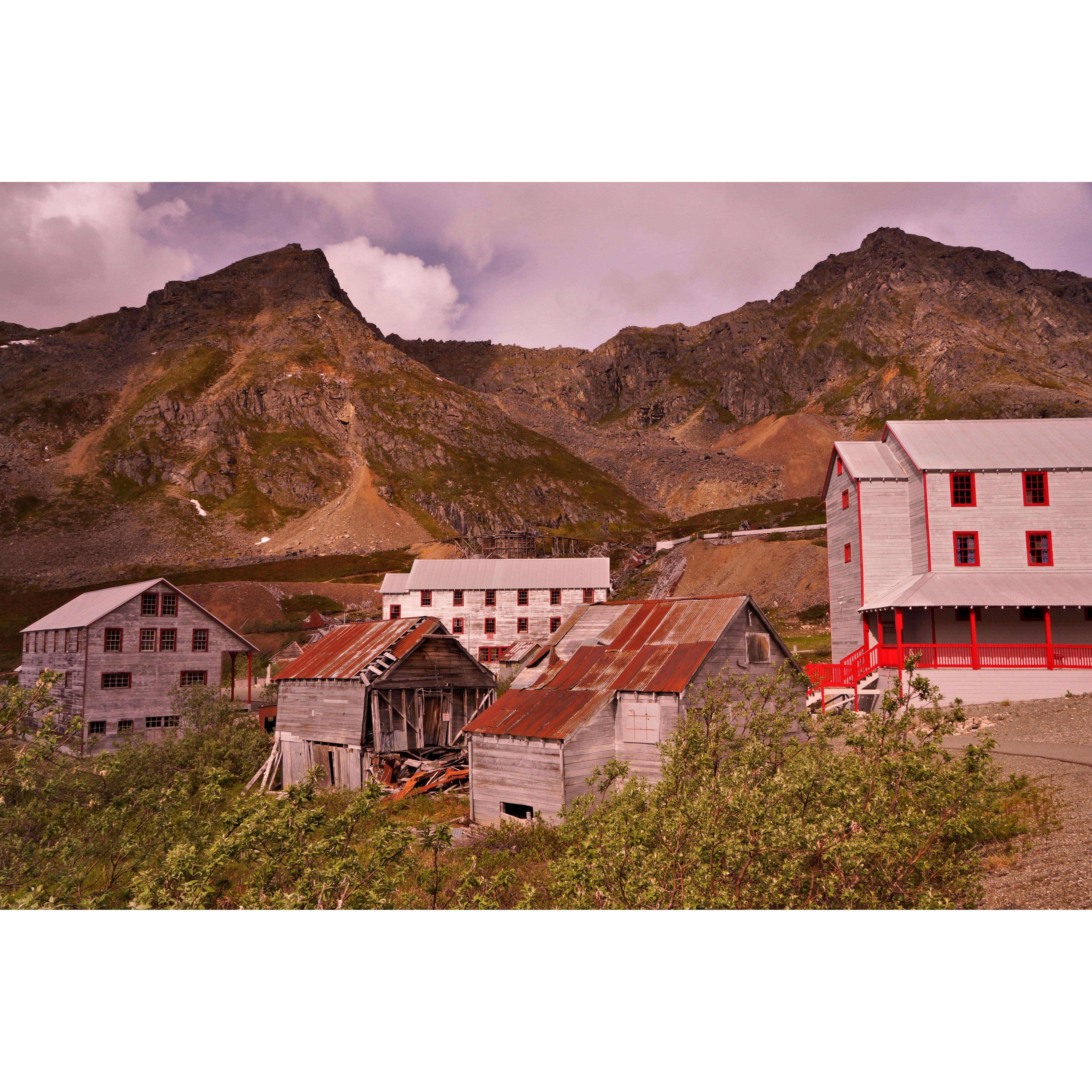 Hatcher Pass Mine. One of our favorite spots in Alaska. Some nice day hiking options and short walks to explore this old mine.

Photo cred: Phil Keller