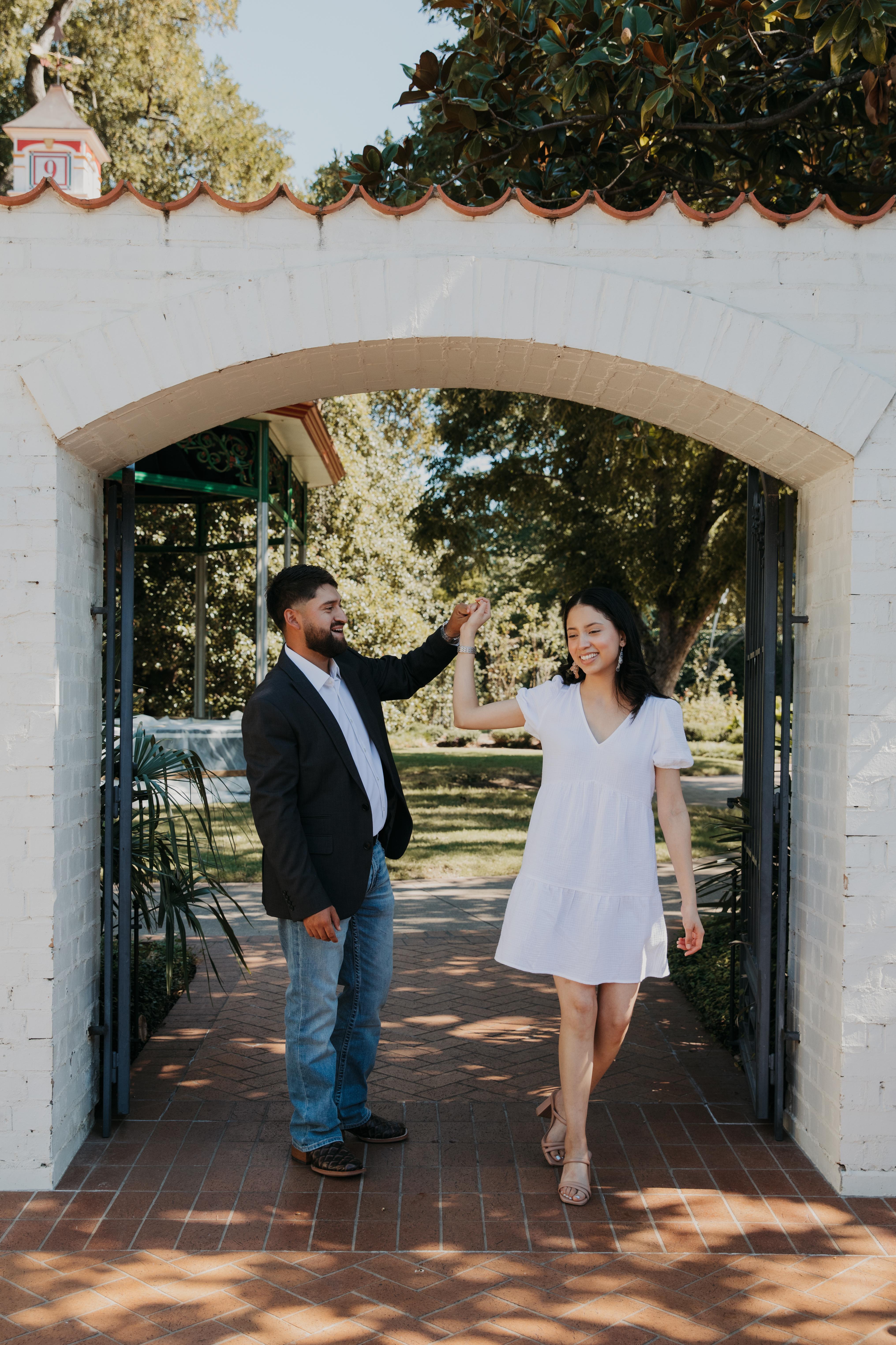 The Wedding Website of Destinee De La Cruz and Erik Camarillo