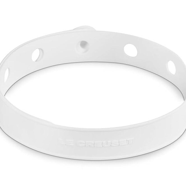 Le Creuset Silicone Cookware Travel Latch, White