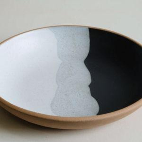 Medium Serving Dish in Black Sand | Wolf Ceramics