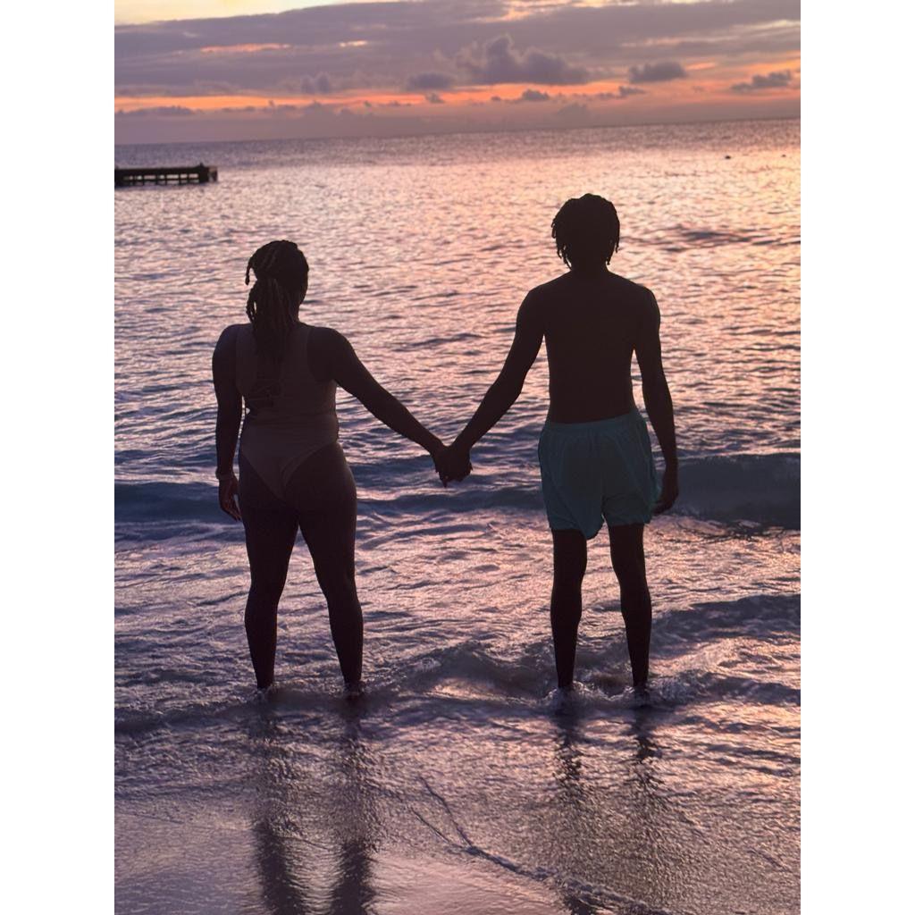 Nate surprised Harley with a trip to Curacao