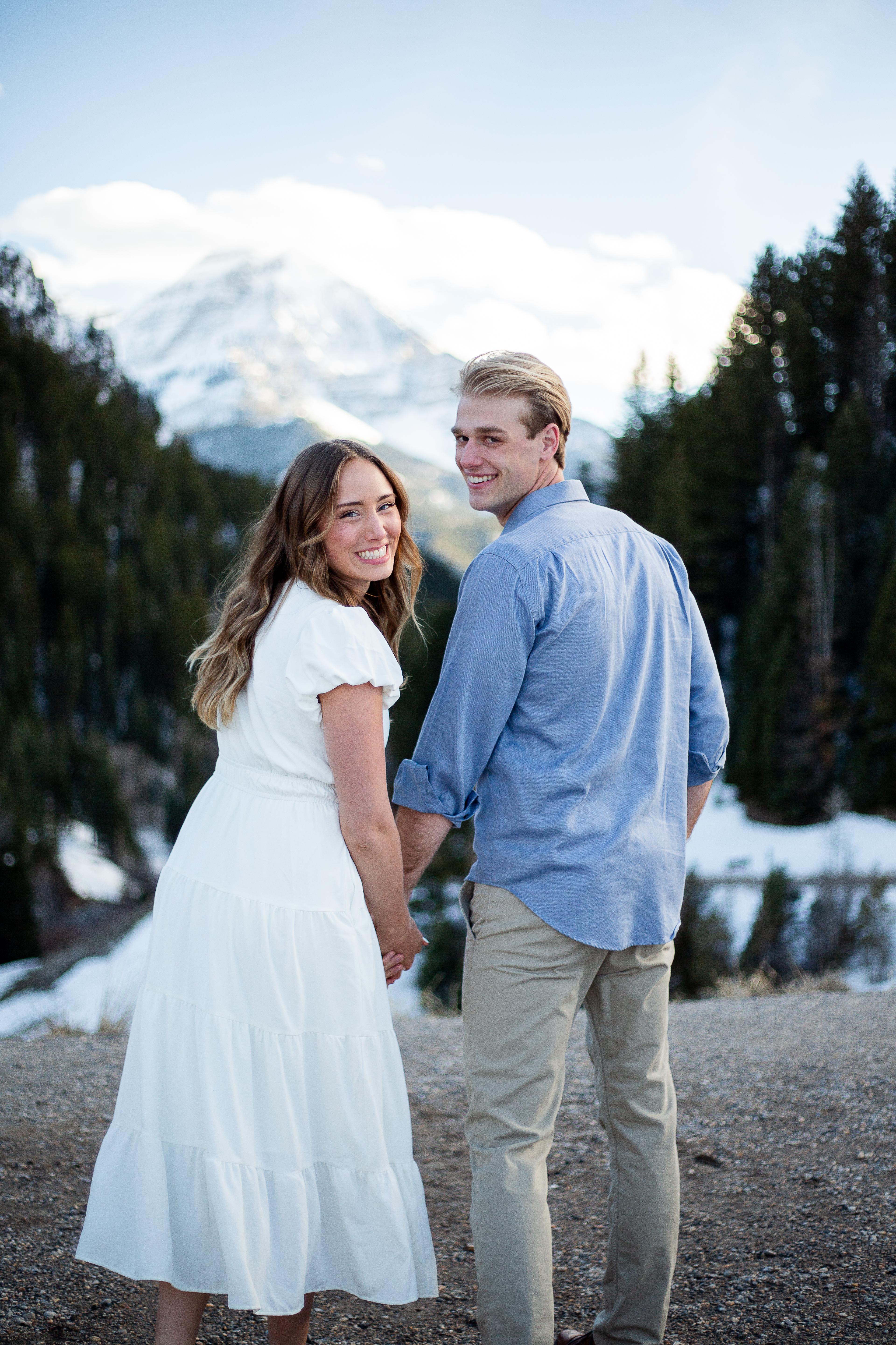 The Wedding Website of Gwendolyn Avery and cade sobas