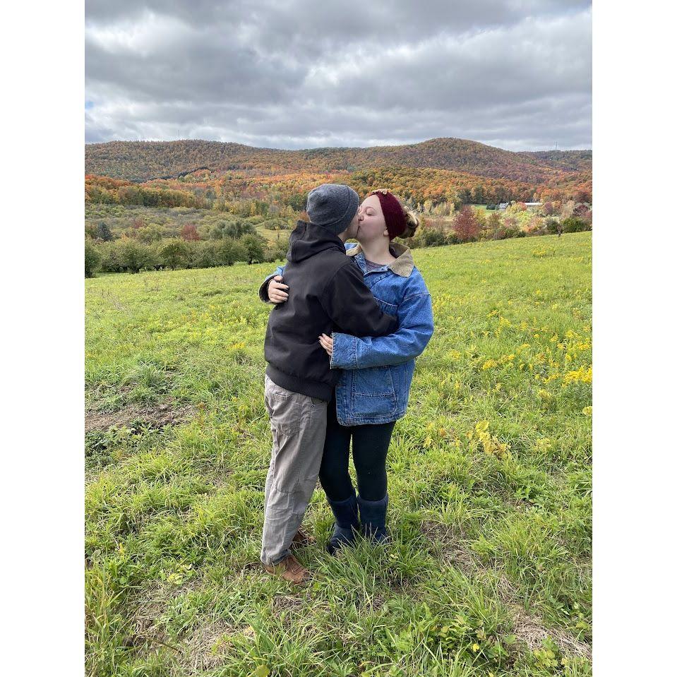 Apple picking with family! - October 2022