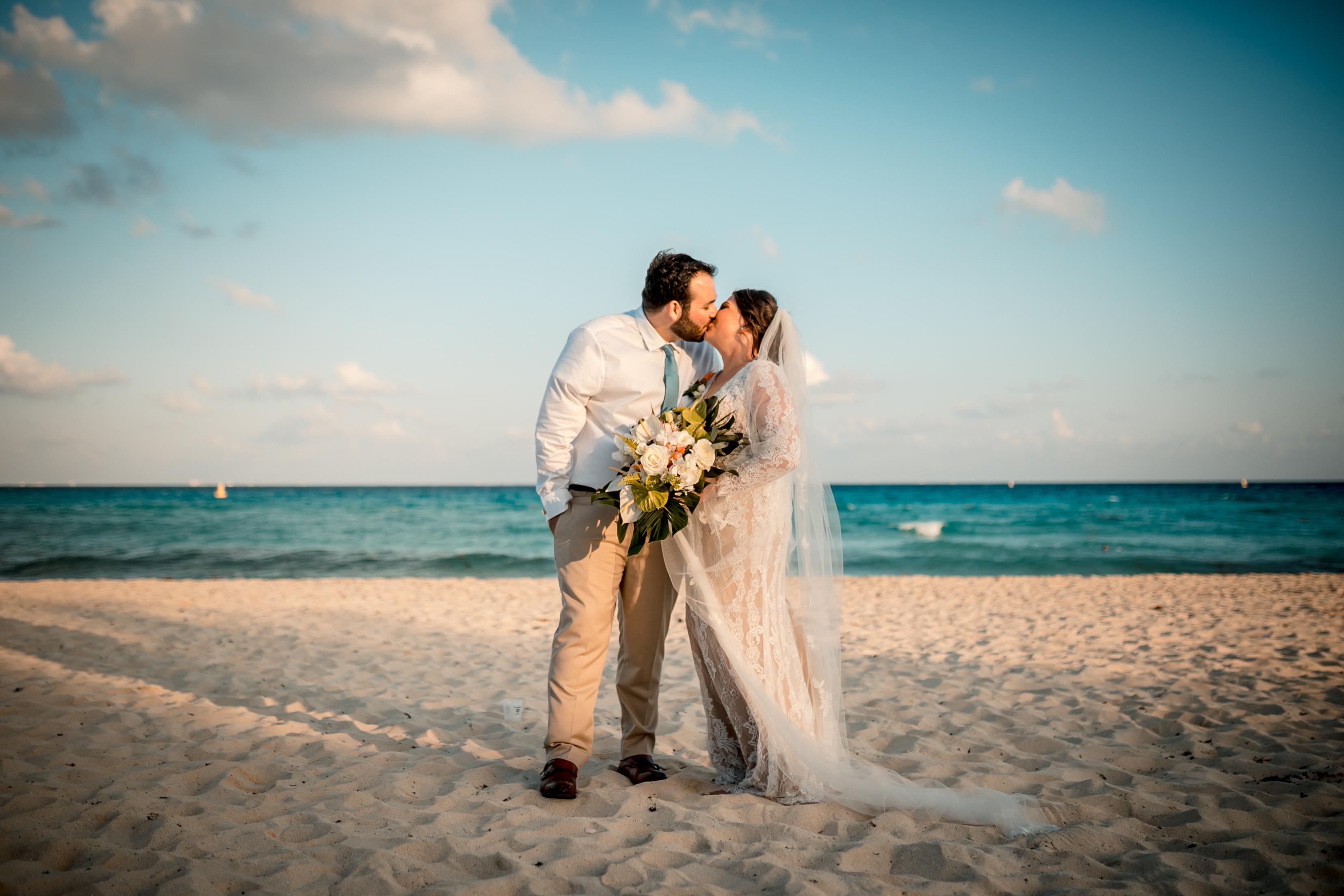 The Wedding Website of Harrison Snyder and Crystae Rohman