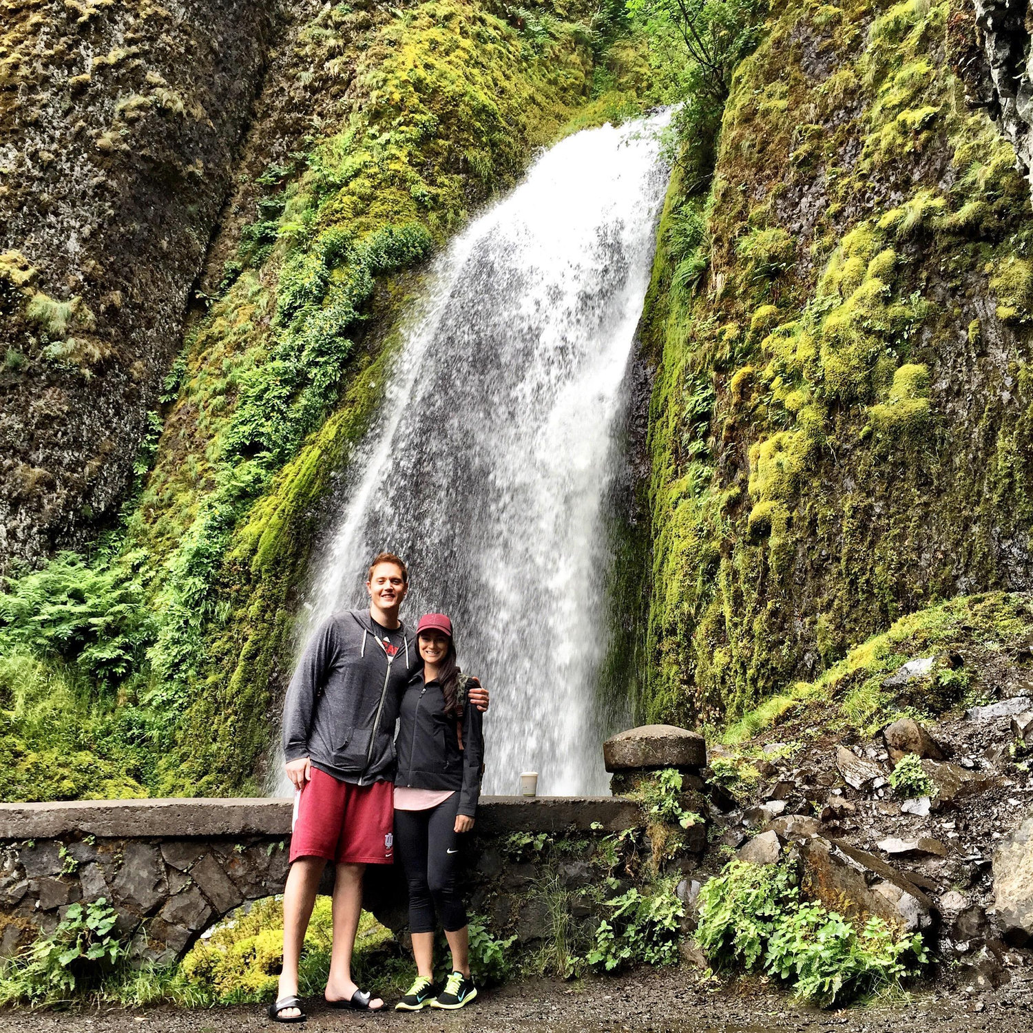 Multnomah Falls Oregon 2016