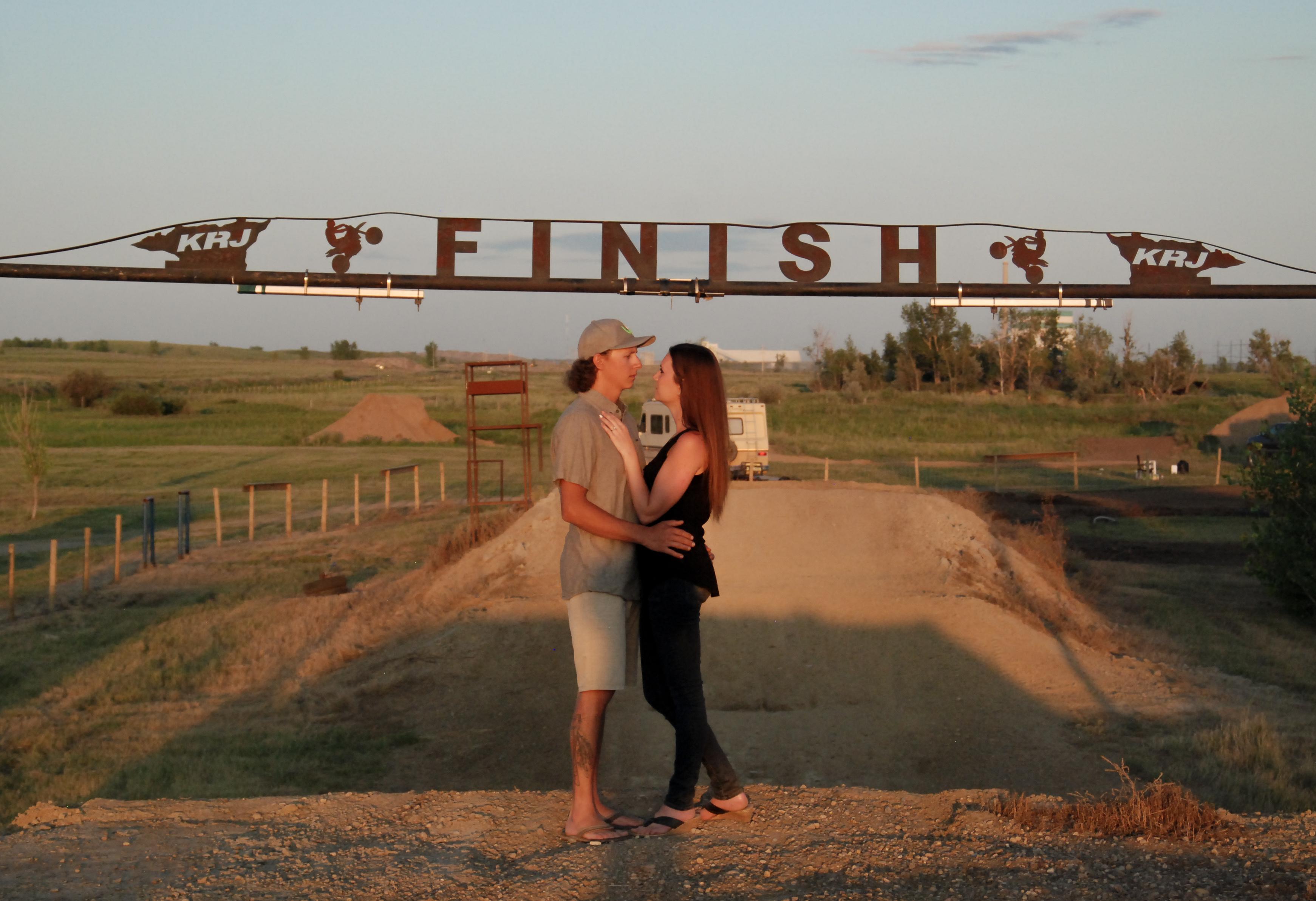The Wedding Website of Jasmine Gelowitz and Lane Tomolak