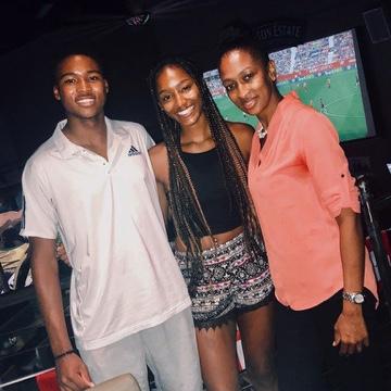 Aria’s 1) first time visiting Rogers family and 2) first time visiting Jamaica and 3) Roger’s first time bringing a girl home <3 (pre making it official) - June 2018 at Bob Marleys restaurant