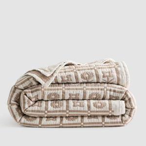 Organic Cotton Jacquard Floral Quilt in Toffee