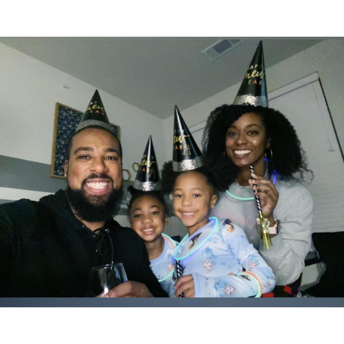 NYE 2022! The first time Gabby met the girls