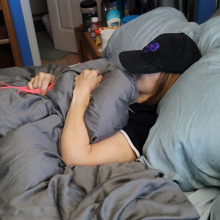 "I love my fiancee, I hate his lights, he loves the band, 'Yes', I love their hat (because of the lights)."