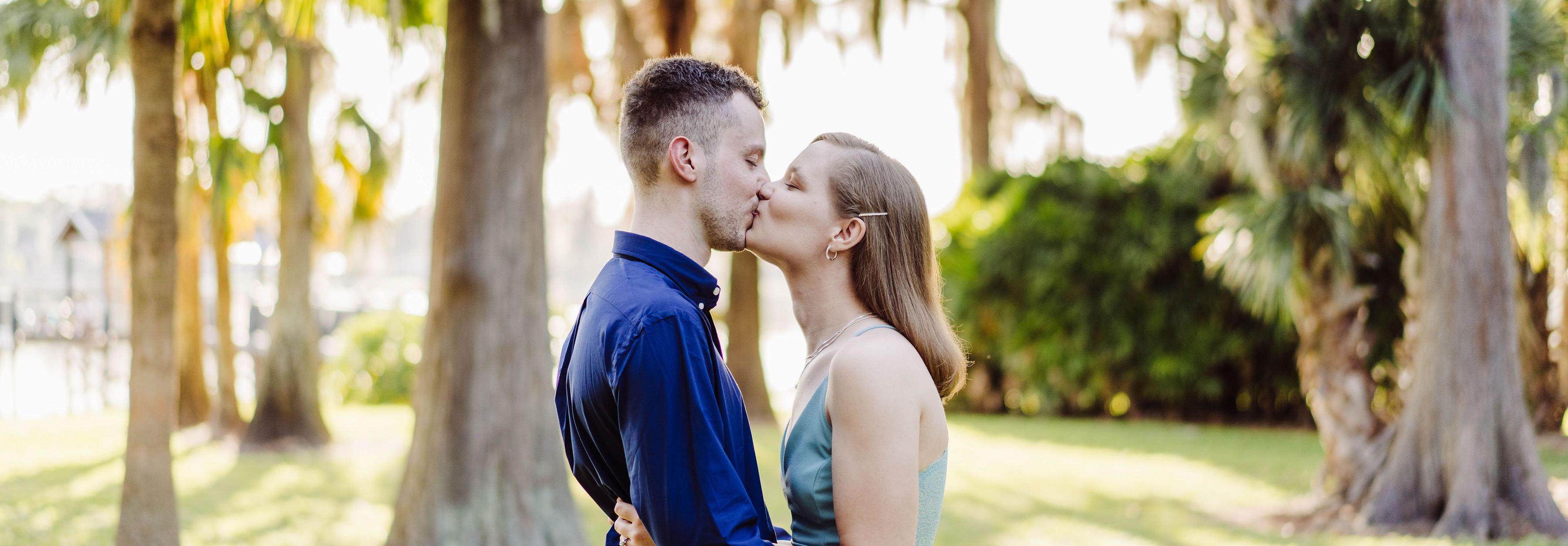 The Wedding Website of Emily Edwards and Julian Onde