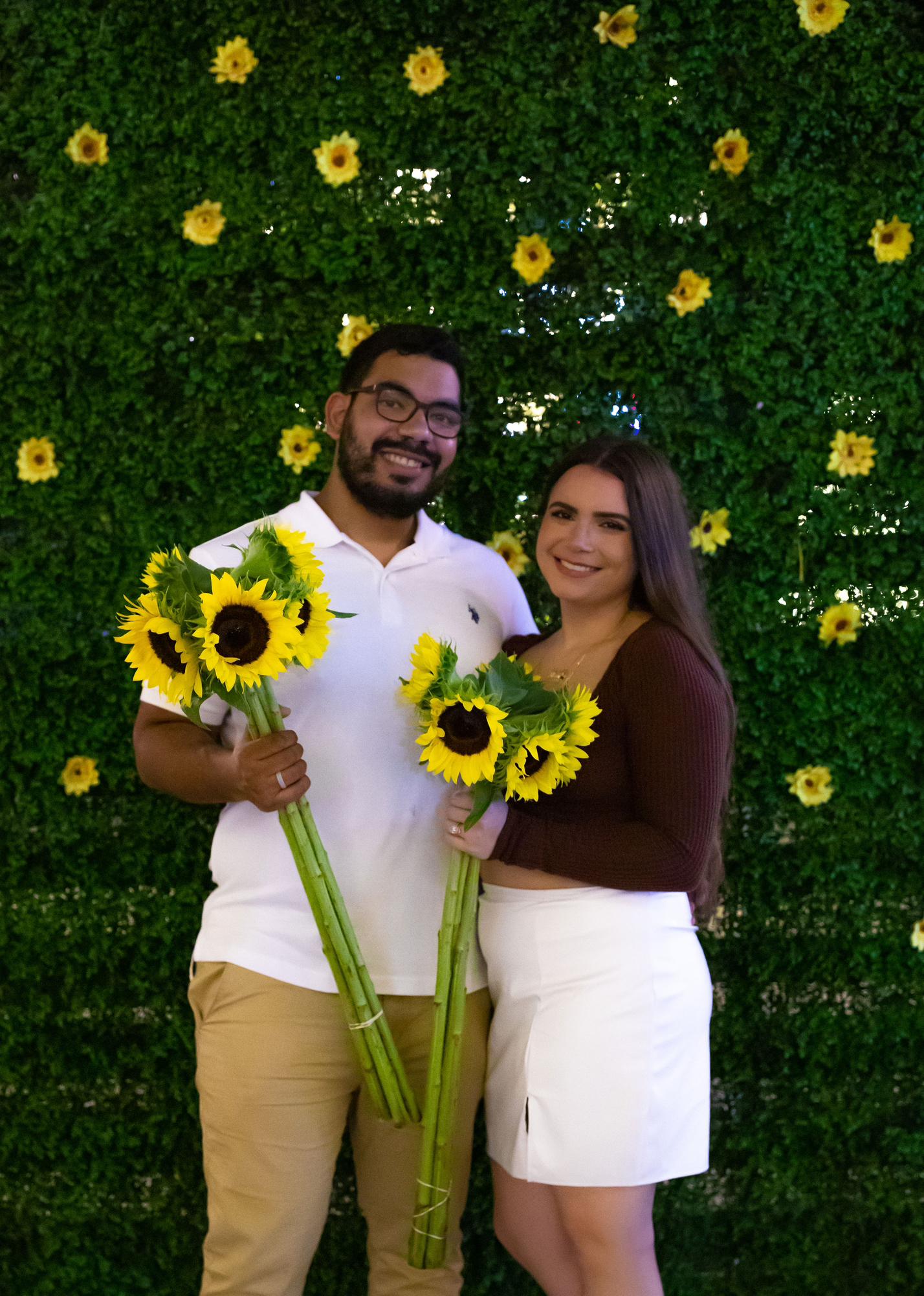 Thank you Bella Rosa Productions for our beautiful engagement pictures! 🌻🤍
Instagram: @bellarosaproductions