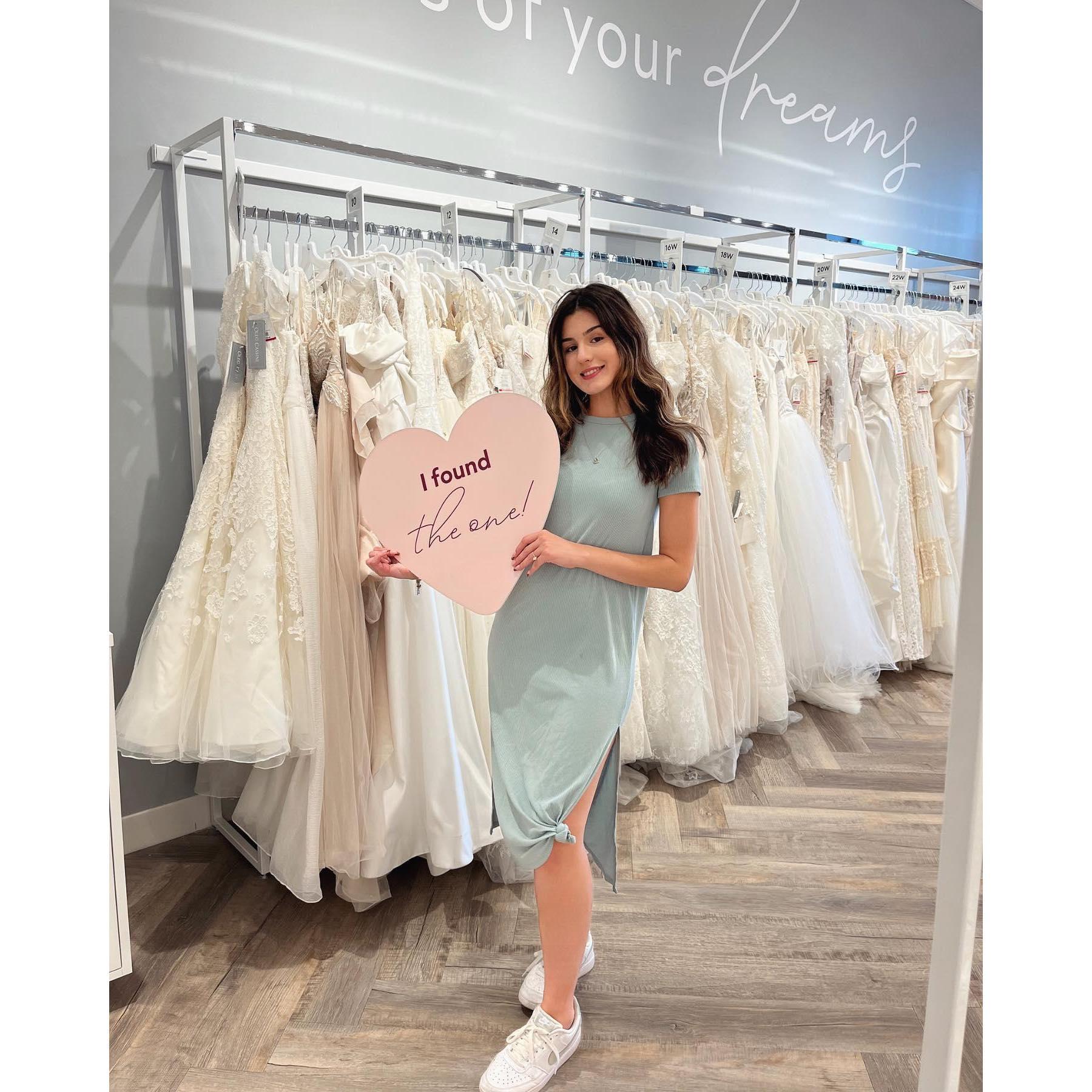 Mel says "Yes" to the dress!