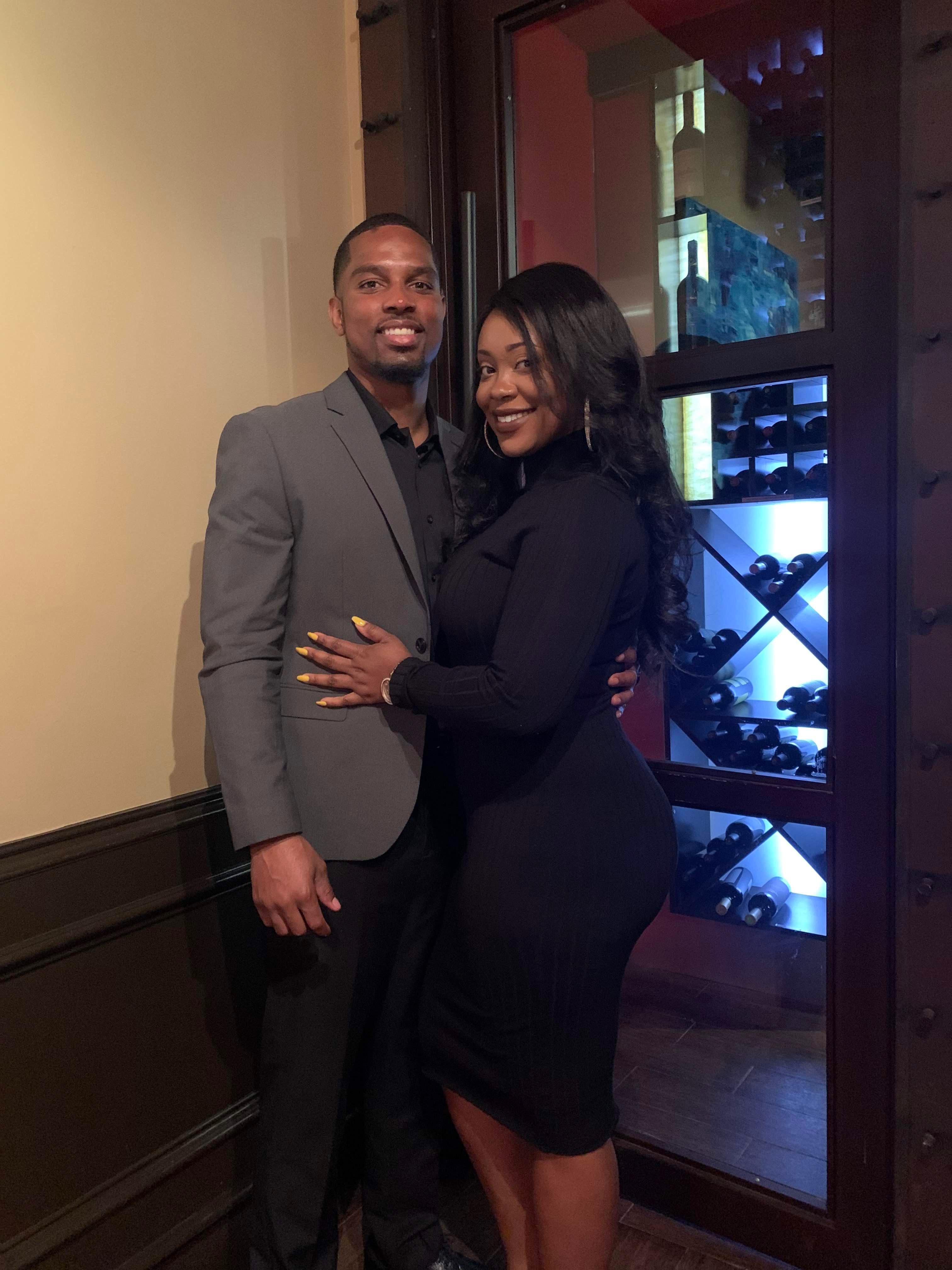 The Wedding Website of Ashley Thomas and Damon Barrett Jr