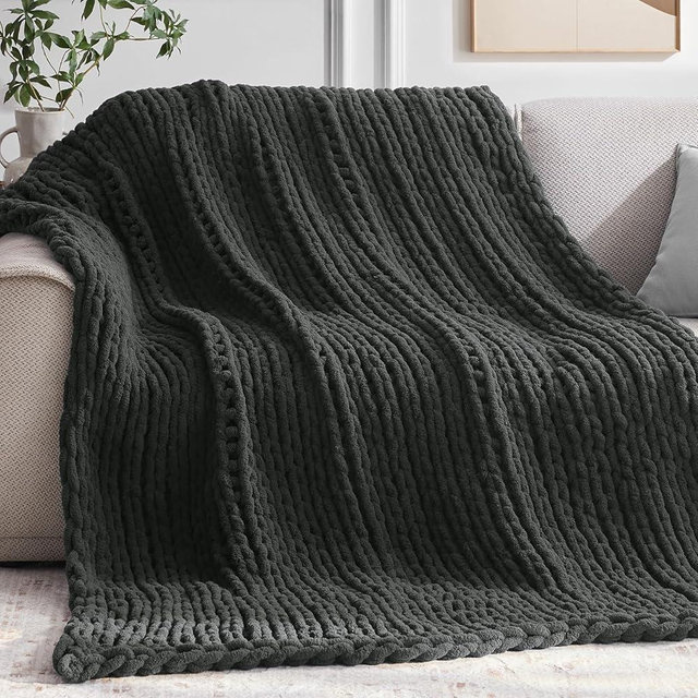 Negwoo Chunky Knit Throw Blanket, 50''*60'' Knitted Throw Chenille Blankets for Bed Couch, Handmade Dark Grey Crochet Blanket Big Thick Blanket, Machine Washable Cute Comfy Blanket for Home Decor