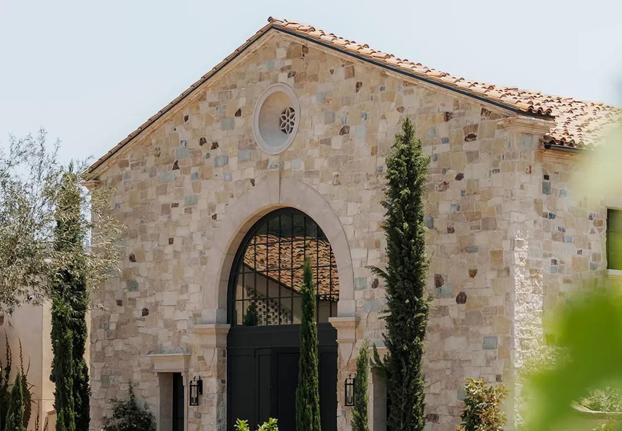 The Wedding Website of Sassi Sarnthiyakul and Hans Li