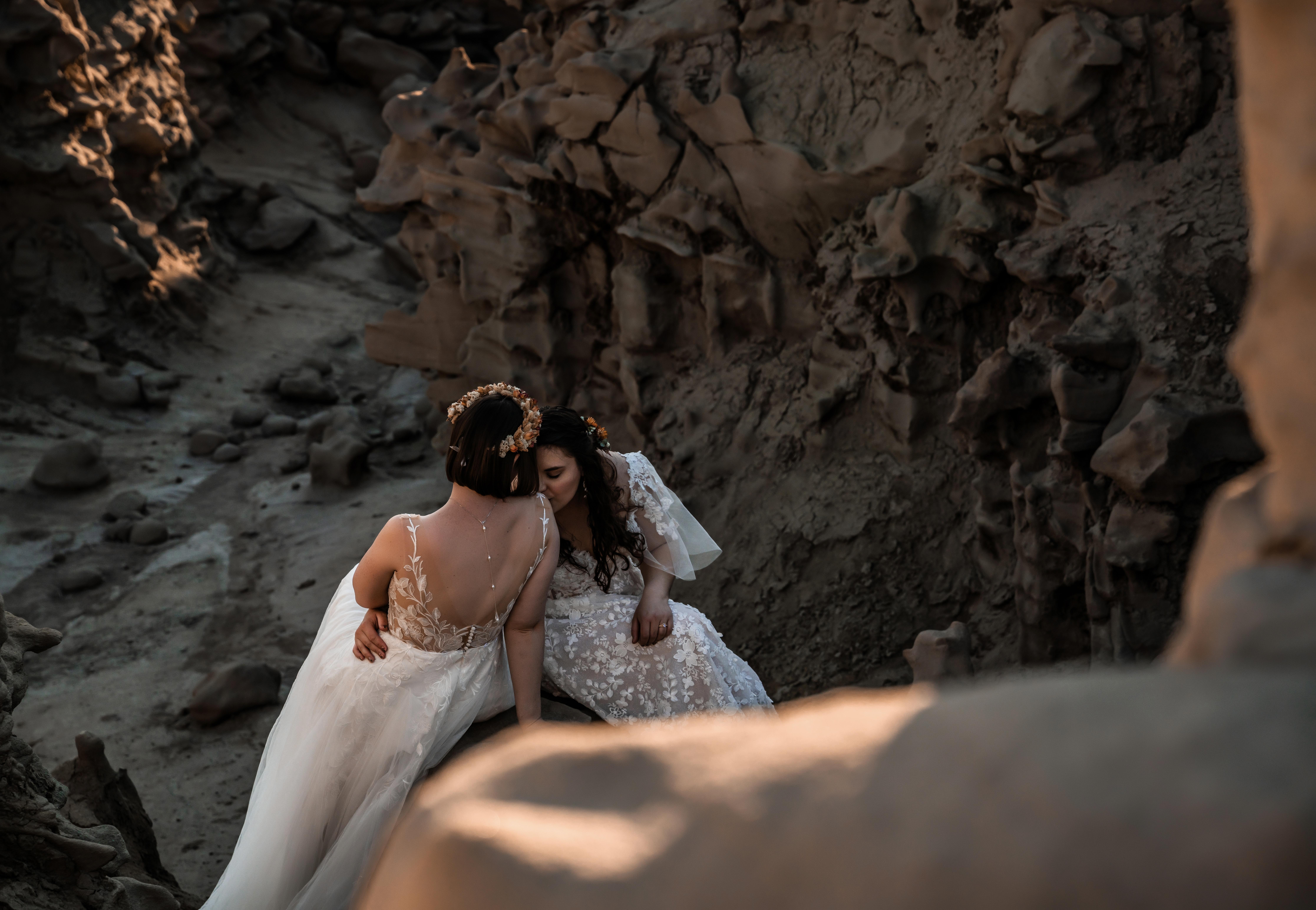 The Wedding Website of Hannah Barrett and Jacque Elliott