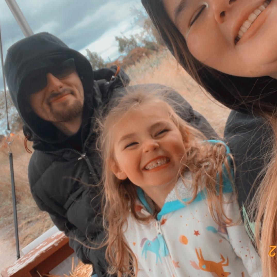 Hayrides every fall🩷