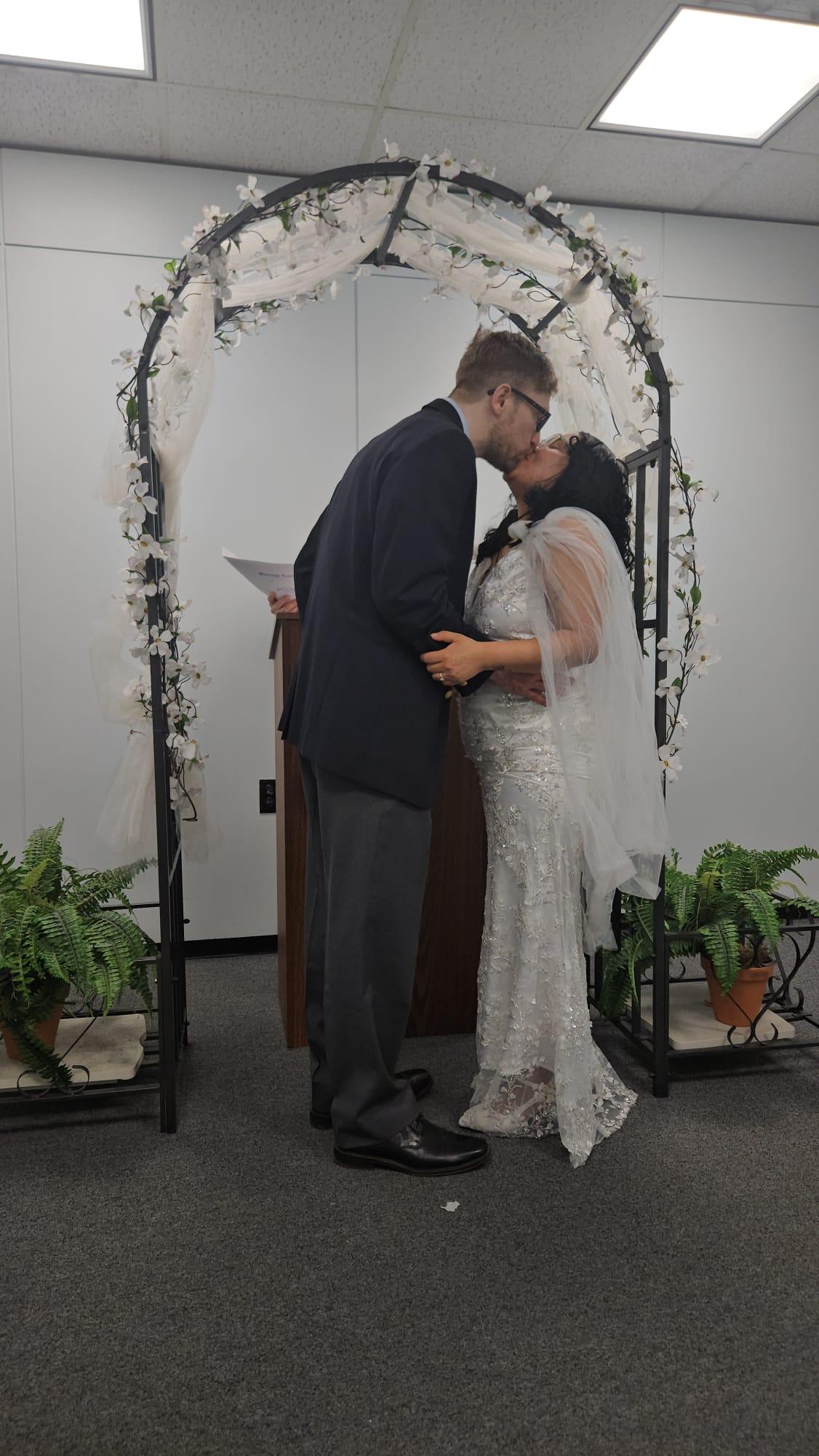 The Wedding Website of Ian MacKinnon and Victoria Mendoza de MacKinnon