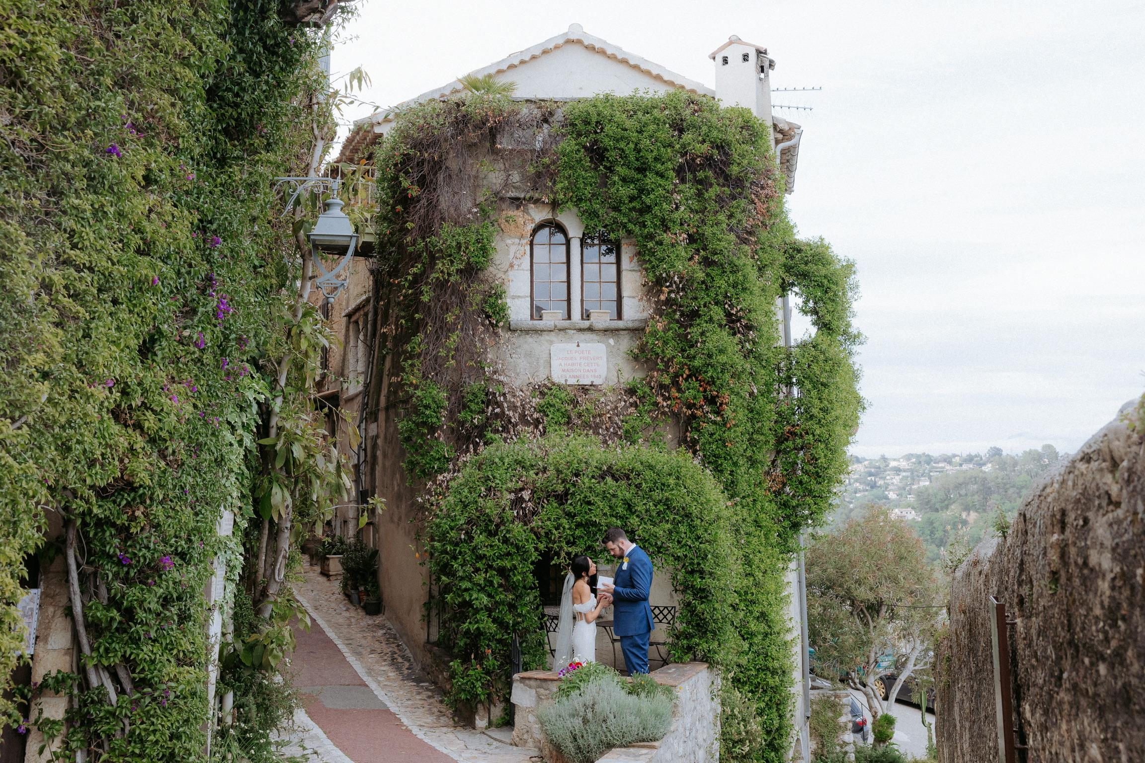 The Wedding Website of Alyssa Vera and Damien Lapuyade
