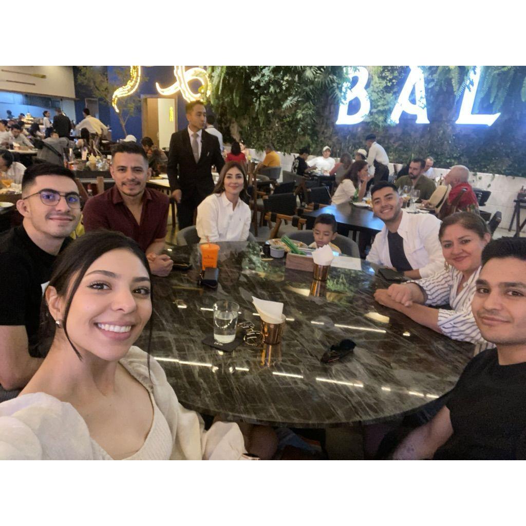 Recuerdos compartidos en familia (: