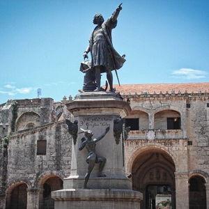 Walking Tour from Santo Domingo City